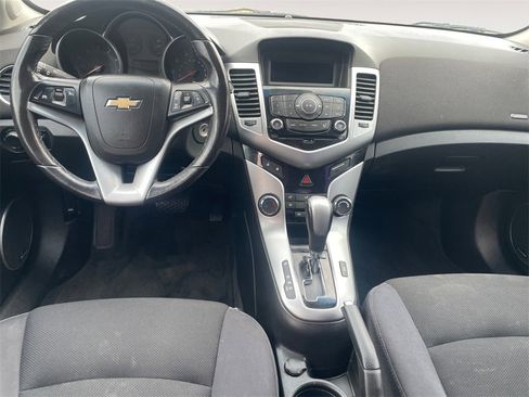 Used 2014 Chevrolet Cruze LT w/ All-Star Edition image 10