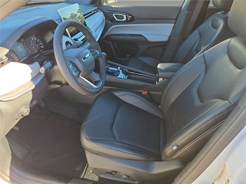 New 2026 Jeep Compass Limited AWD/4WD image 34