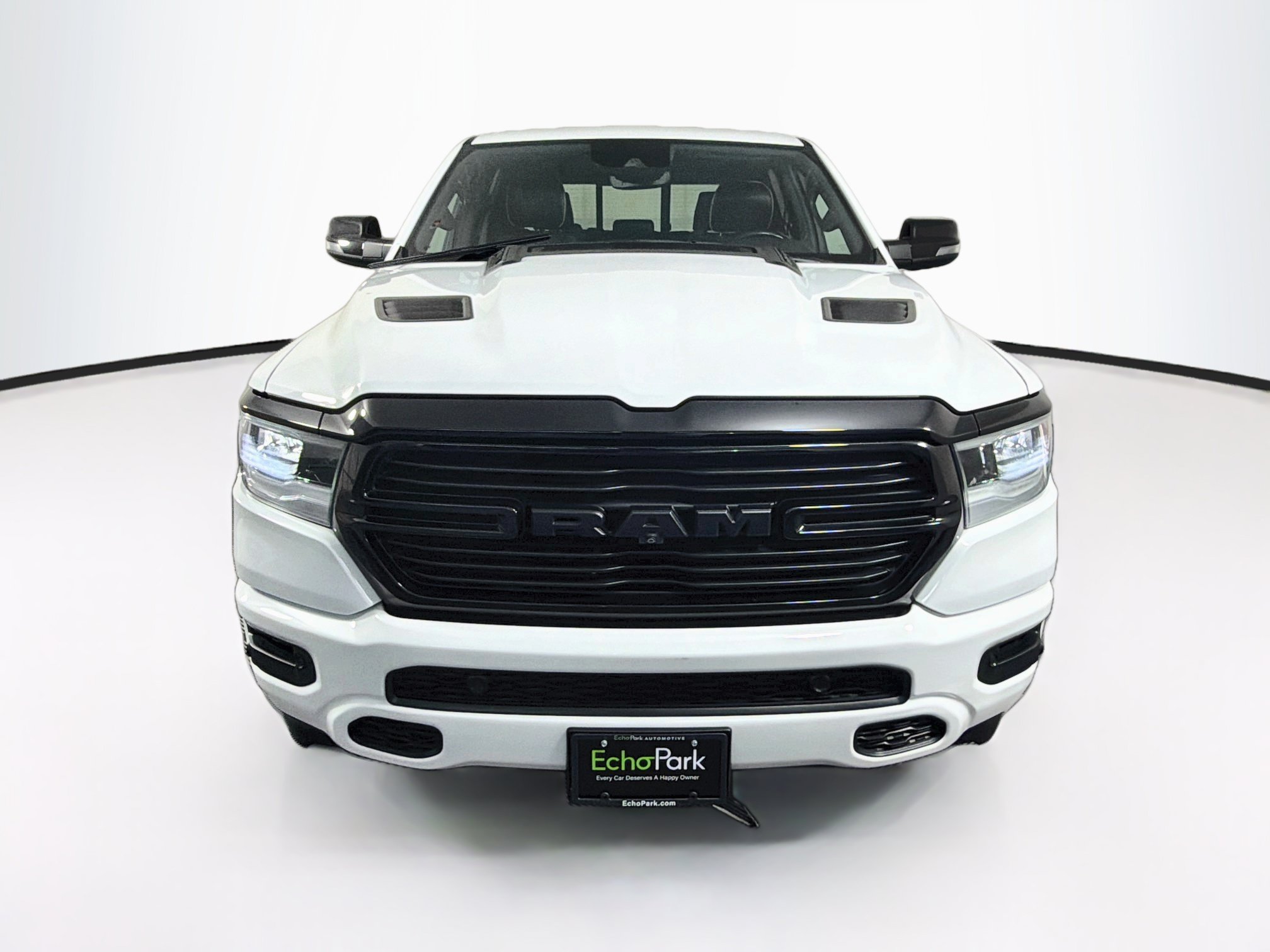 Used 2023 RAM 1500 Laramie AWD/4WD image 2