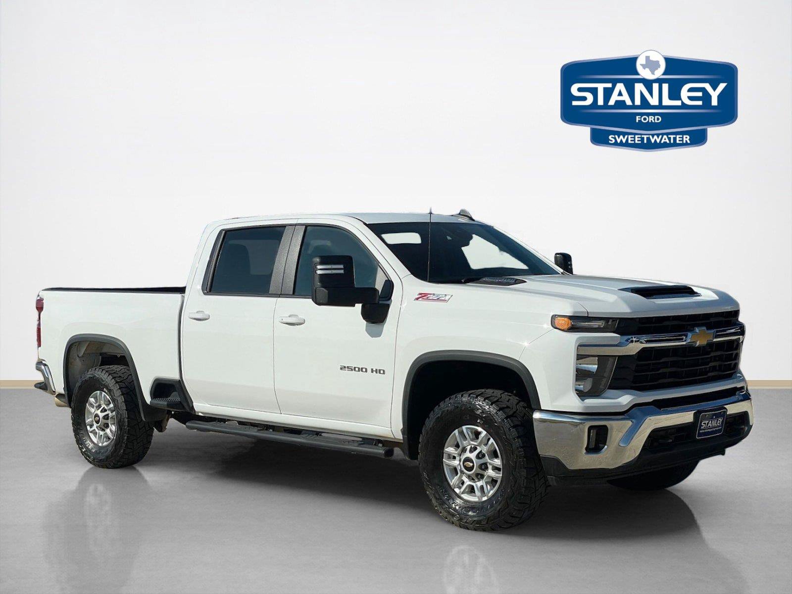 Used 2025 Chevrolet Silverado 2500 LT w/ Convenience Package AWD/4WD image 1
