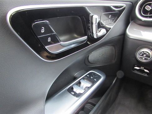 Used 2022 Mercedes-Benz C 300 Sedan w/ AMG Line w/ Night Package image 21