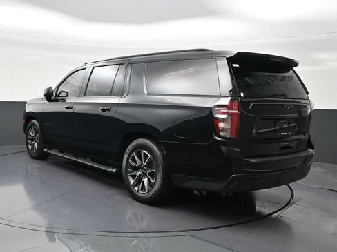Used 2024 Chevrolet Suburban Z71 w/ Z71 Off-Road Package AWD/4WD image 3