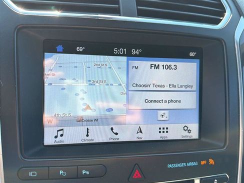 Used 2017 Ford Explorer Limited w/ Equipment Group 301A AWD/4WD image 12