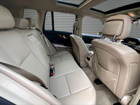 Used 2010 Mercedes-Benz GLK 350 4MATIC image 24