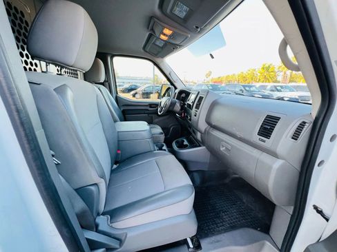 Used 2019 Nissan NV 3500 SL w/ Navigation Package image 17