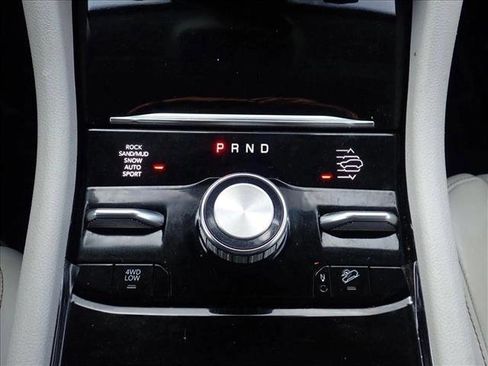 Used 2022 Jeep Grand Cherokee Overland w/ Advanced Protech Group III AWD/4WD image 21