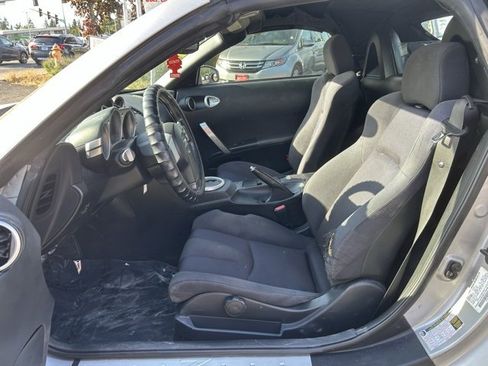 Used 2004 Nissan 350Z Enthusiast image 13