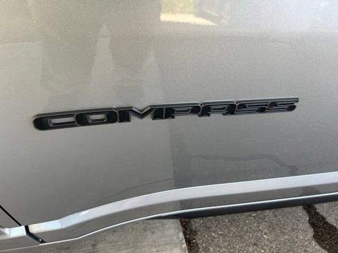 Used 2023 Jeep Compass High Altitude AWD/4WD image 32