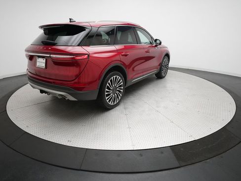 Used 2022 Lincoln Corsair Reserve w/ Elements Package image 35