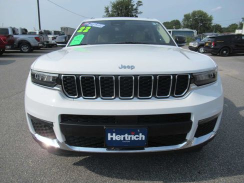 Used 2022 Jeep Grand Cherokee L Limited AWD/4WD image 2