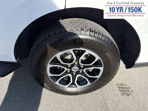 Used 2024 Ford Expedition XLT image 12