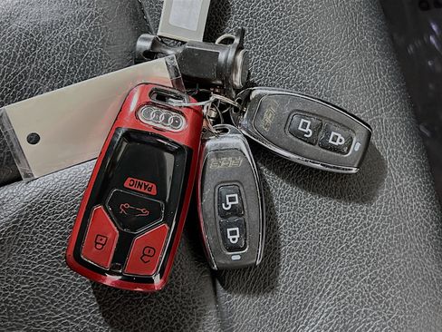 Used 2018 Audi A4 2.0T Premium Plus image 34