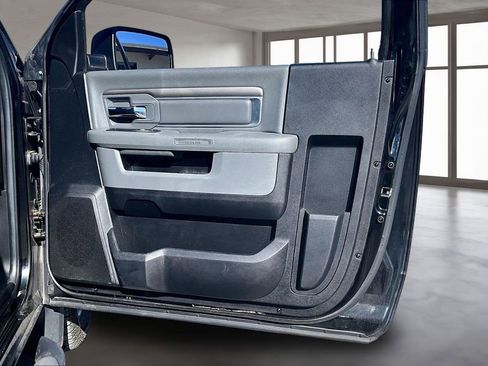 Used 2014 RAM 1500 Express image 24