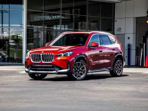 New 2026 BMW X1 xDrive28i w/ Technology Package image 1