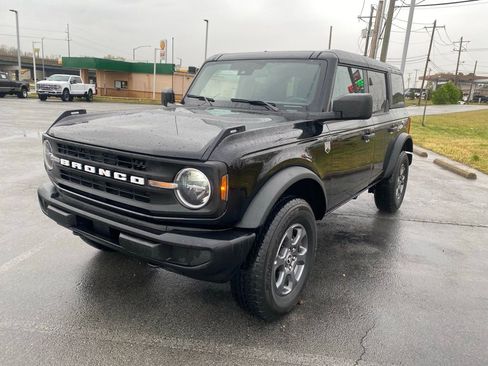 Used 2025 Ford Bronco Big Bend image 3