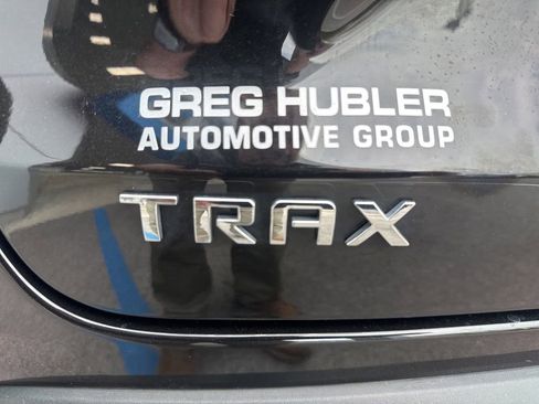 Used 2025 Chevrolet Trax LT w/ LT Convenience Package image 39