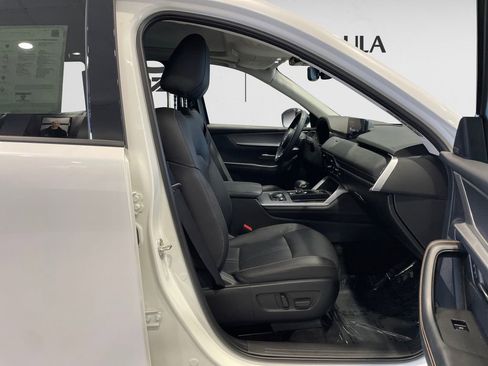 Used 2025 MAZDA CX-70 Plug-In Hybrid w/ Premium Pkg image 14