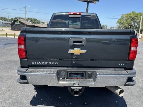 Used 2019 Chevrolet Silverado 2500 LTZ w/ Duramax Plus Package AWD/4WD image 6