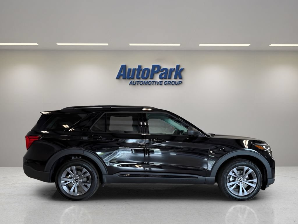 New 2026 Ford Explorer Active w/ Active Comfort Package AWD/4WD image 9