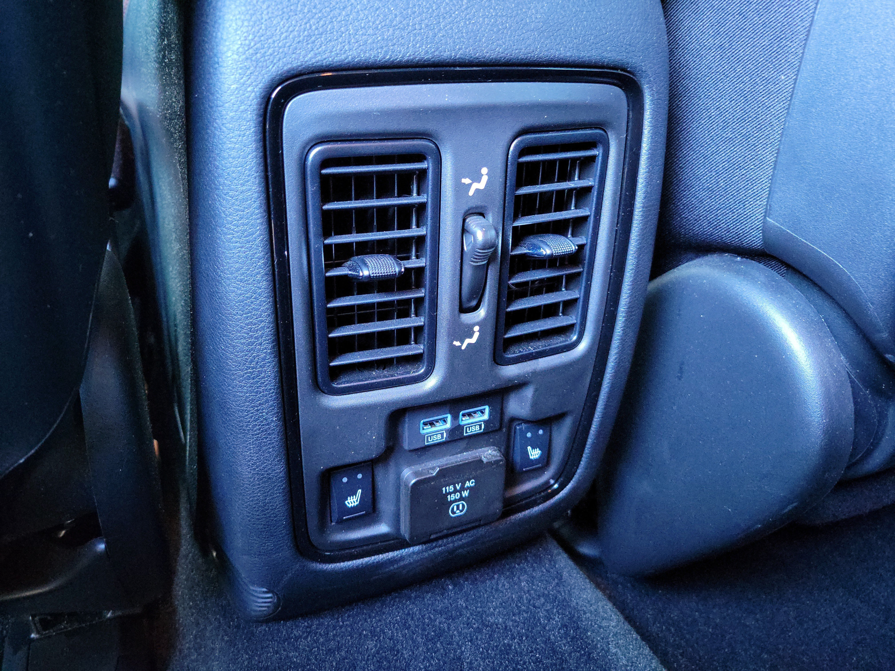Used 2024 Dodge Durango R/T w/ Tow 'N Go Package AWD/4WD image 12