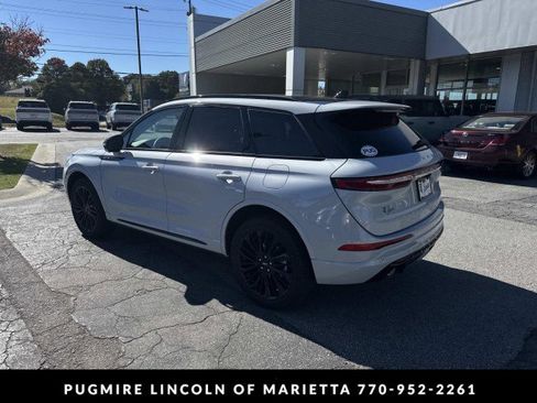 New 2026 Lincoln Corsair Reserve w/ Jet Appearance Package image 5