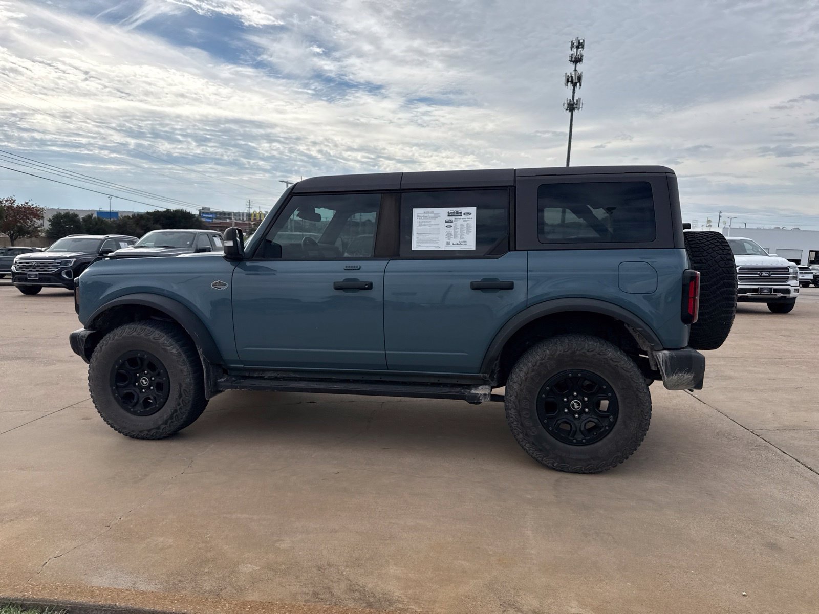 Used 2023 Ford Bronco Wildtrak AWD/4WD image 4