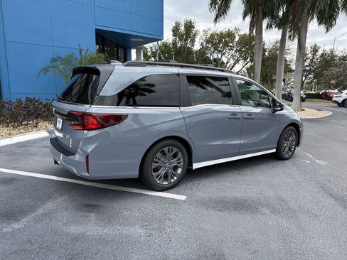 New 2026 Honda Odyssey Touring image 4