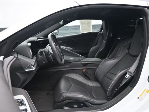 Used 2022 Chevrolet Corvette Stingray Coupe w/ 1LT RWD image 21