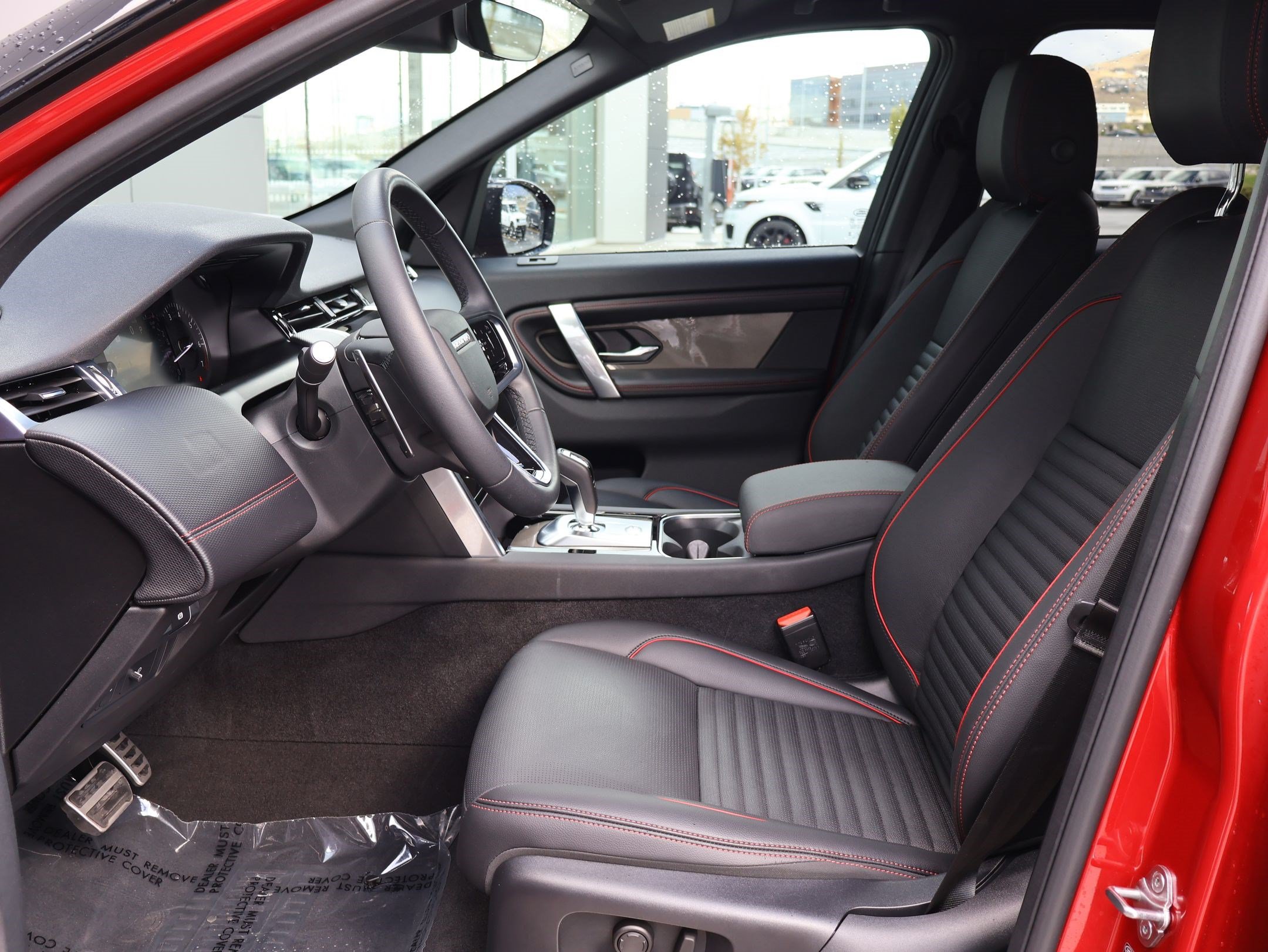 Used 2023 Land Rover Discovery Sport SE R-Dynamic AWD/4WD image 17