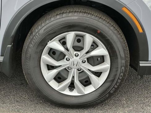 Used 2025 Honda CR-V LX image 5