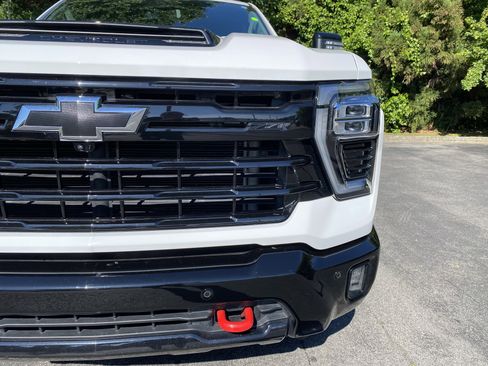 Used 2025 Chevrolet Silverado 2500 LT w/ Trail Boss Package AWD/4WD image 14