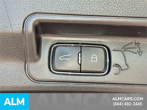 Used 2021 Ford Explorer XLT RWD image 22