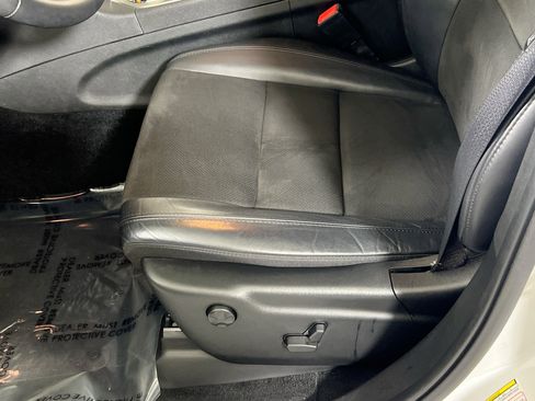 Used 2022 Jeep Grand Cherokee Laredo X image 19