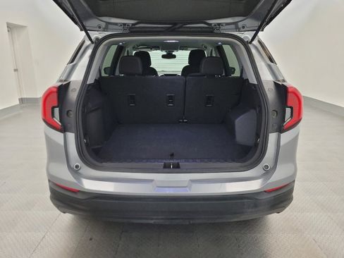 Used 2024 GMC Terrain SLE FWD image 29