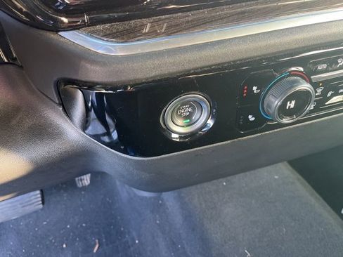 Used 2022 Chevrolet Silverado 1500 RST w/ Redline Edition image 21