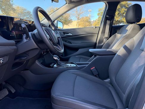 Used 2025 Buick Encore GX Preferred AWD/4WD image 27