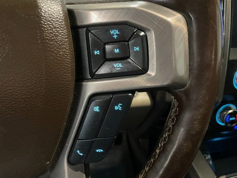 Used 2019 Ford F150 Limited image 10