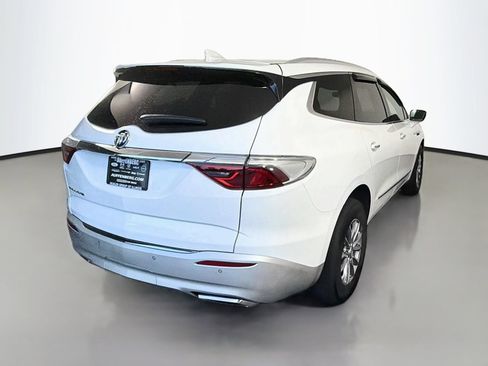 Used 2024 Buick Enclave Essence FWD image 7