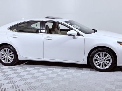 Used 2013 Lexus ES 350 Premium w/ Premium Pkg image 2