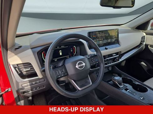 Used 2025 Nissan Rogue SL w/ SL Premium Package FWD image 2