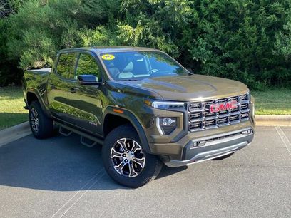 Used 2025 GMC Canyon AT4