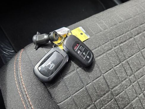 Certified 2024 Honda HR-V Sport image 16
