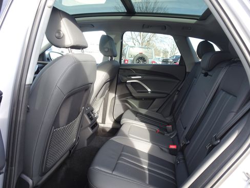 New 2025 Audi Q5 Premium image 6