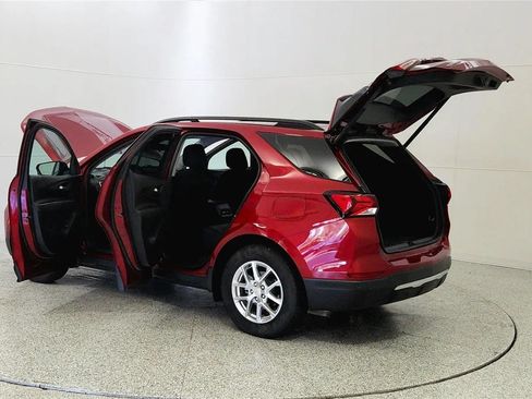 Used 2022 Chevrolet Equinox LT FWD image 11