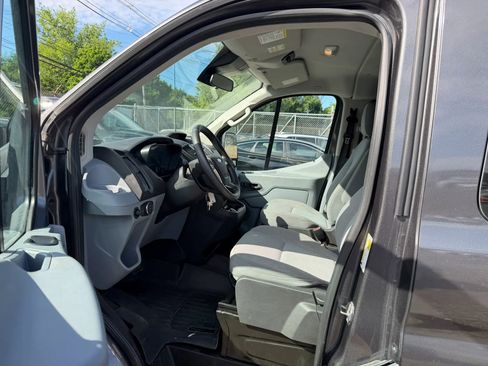 Used 2018 Ford Transit 350 XLT RWD image 10