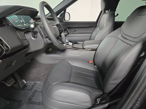 New 2026 Land Rover Range Rover Sport Dynamic SE AWD/4WD image 11