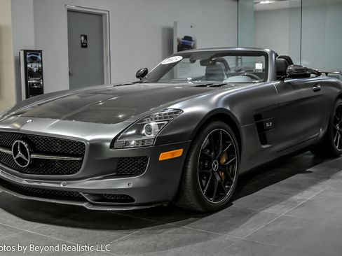 Used 2015 Mercedes-Benz SLS AMG GT Final Edition image 8