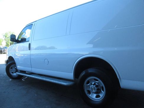 Used 2024 Chevrolet Express 2500 w/ Driver Convenience Package RWD image 12