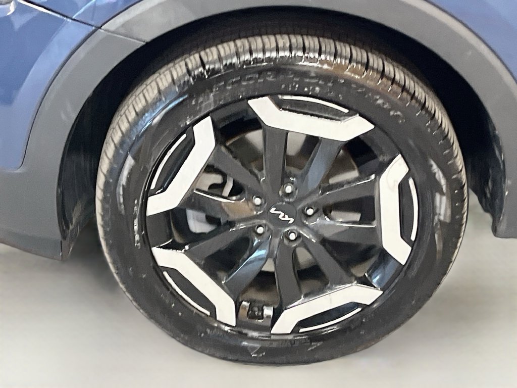 Used 2023 Kia Telluride S AWD/4WD image 32
