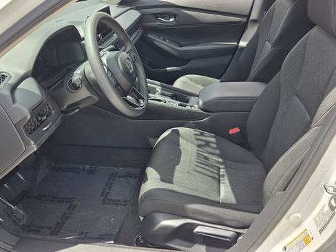Used 2025 Honda Accord LX image 7
